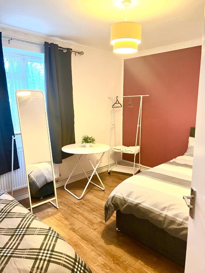 Large Room With Two Bed In Central 런던 외부 사진